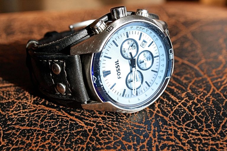 L’alliance parfaite de la technologie et du vintage : Les montres qui réinventent l’horlogerie classique.
